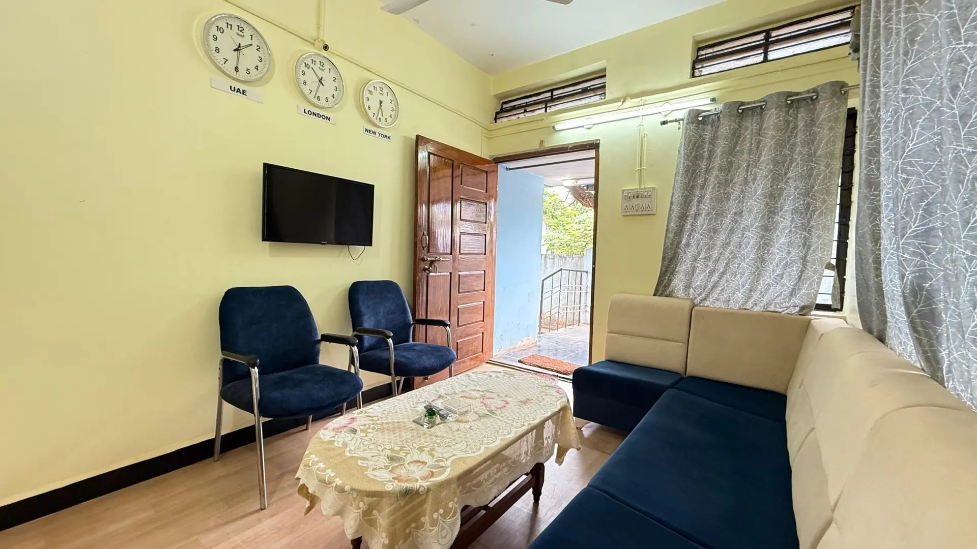 Geelani office photo 20